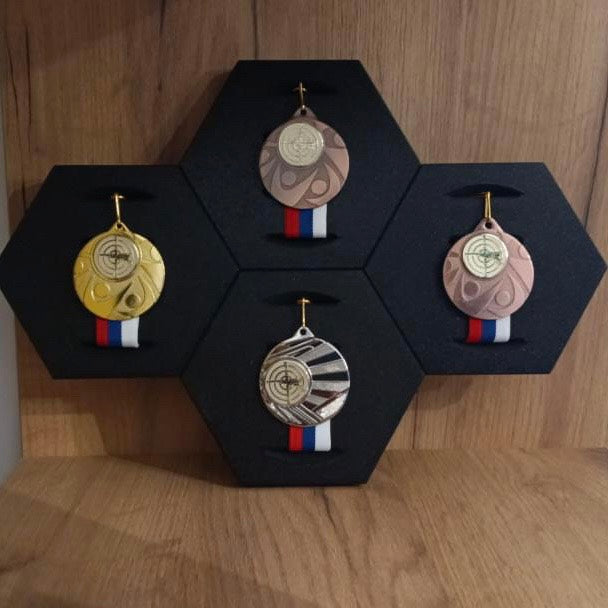 Pravi zid kupca Nemo Studio sa medaljama – primer 5